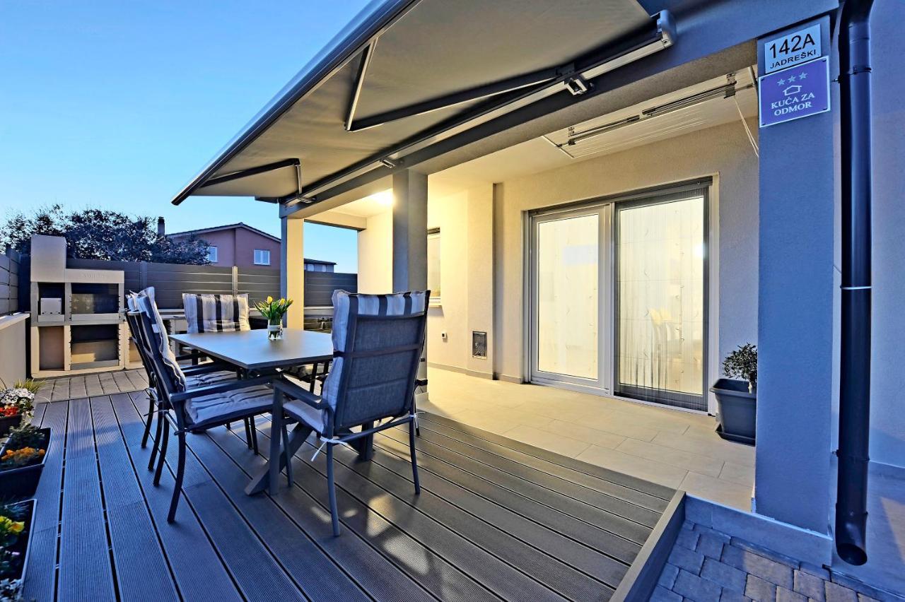 Casa Tara Three-Bedroom Holiday Home بولا المظهر الخارجي الصورة